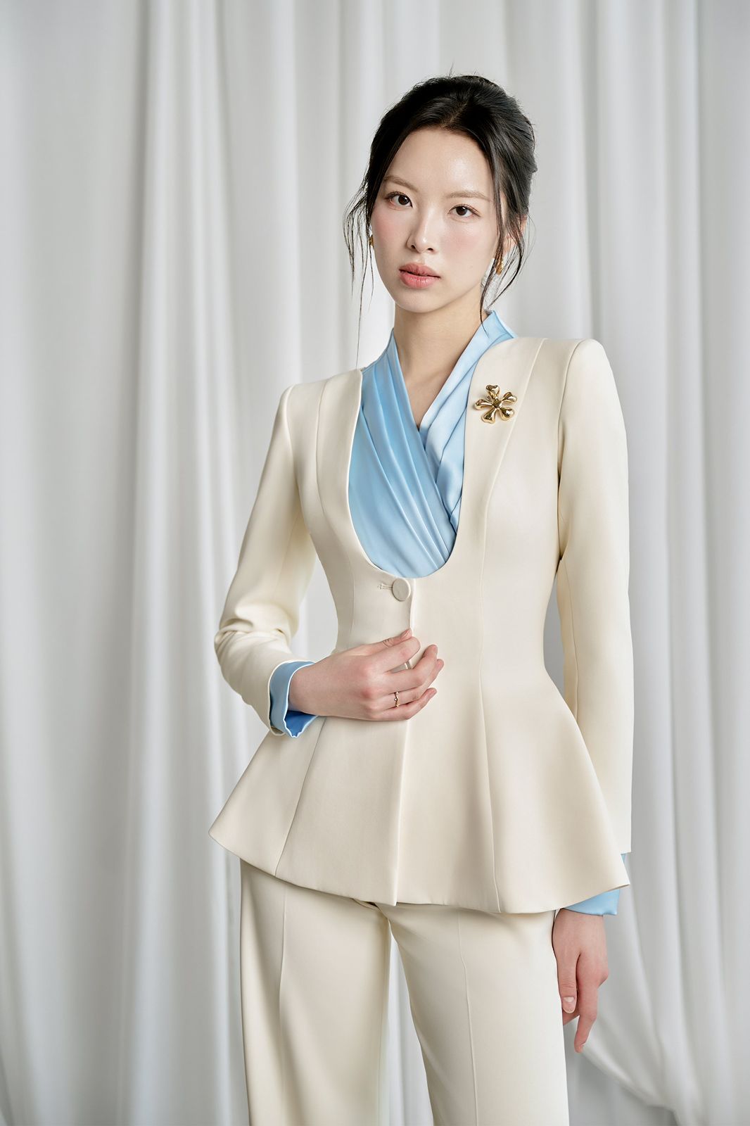 IVORY PANT SUIT